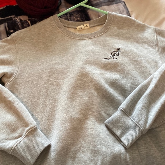 TenTree Kangaroo Crewneck - Picture 2 of 4